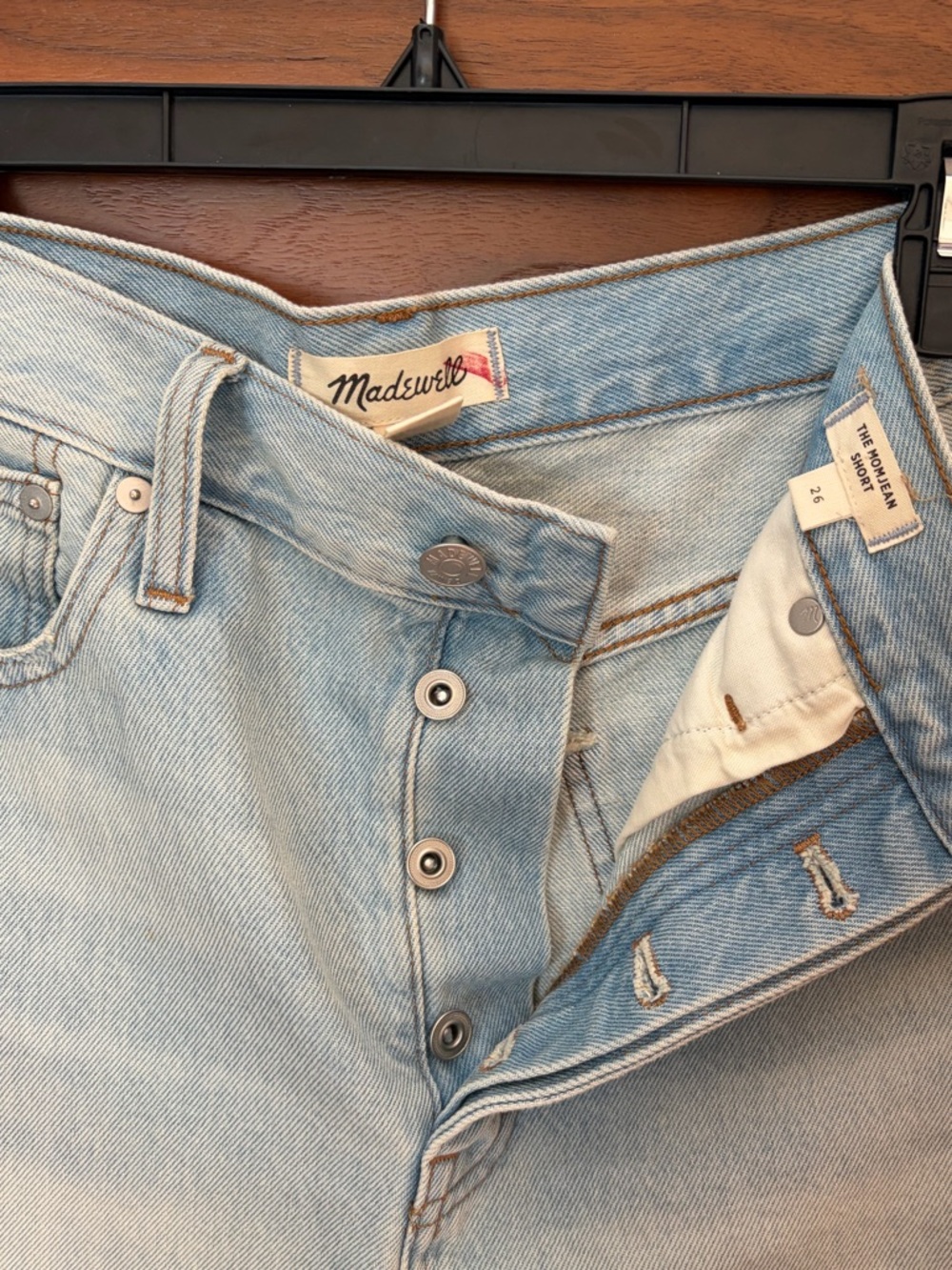 Madewell the Mom Jean Short - Picture 3 of 14